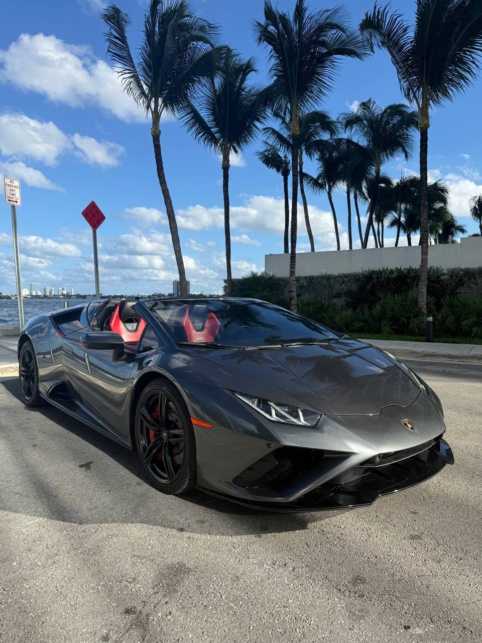 Lamborghini Huracán EVO - Flashy Exotics