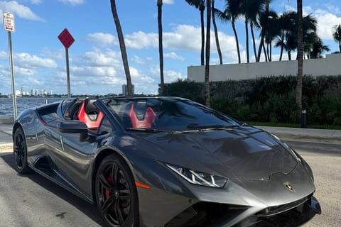 Lamborghini Huracán EVO thumbnail 1