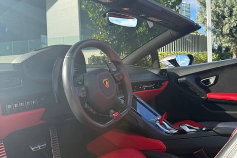 Lamborghini Huracán EVO thumbnail 4
