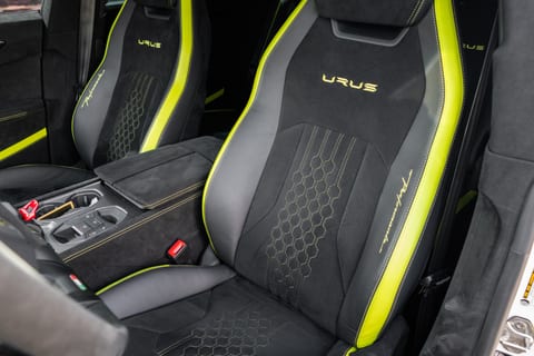 Lamborghini Urus thumbnail 6