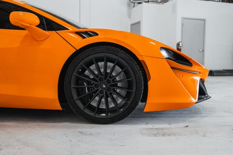McLaren Artura thumbnail 6