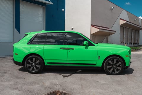 Rolls-Royce Cullinan thumbnail 4